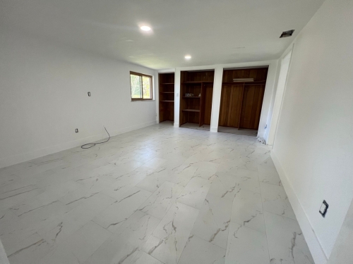 Largo Flooring and Kitchen